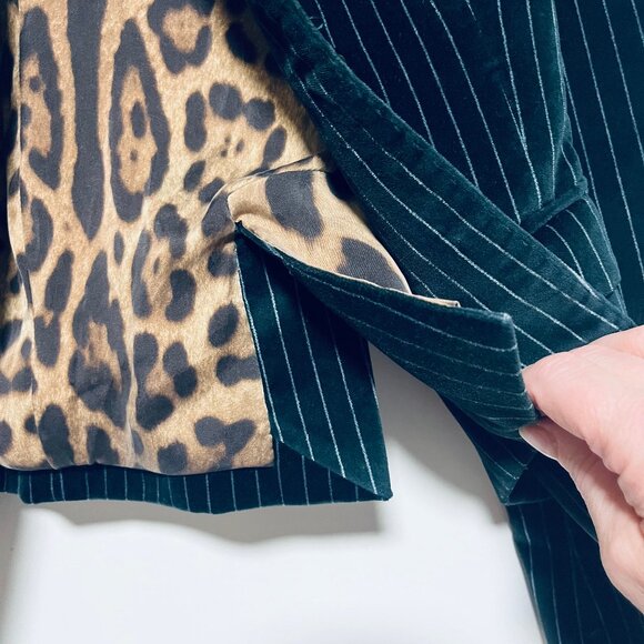 Dolce & Gabbana Velvet stripped blazer with amazingly soft silk lining - Picture 5 of 5
